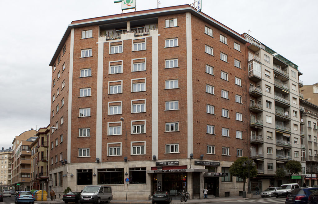 Hotel Crisol Quindos à León Extérieur photo